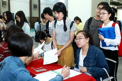2019屆畢業(yè)生暑期實(shí)習(xí)雙選會(huì)暨第五屆就業(yè)咨詢?nèi)栈顒?dòng)在南開(kāi)大學(xué)成功舉辦